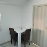 Tolosi 2 شقة