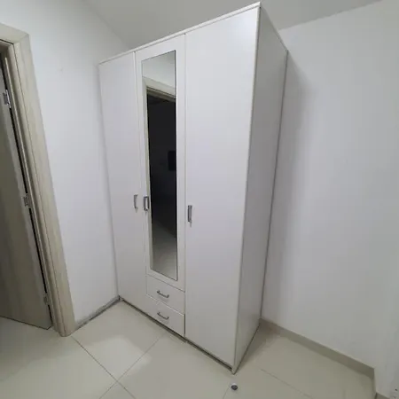 Lejlighed Tolosi 2 *